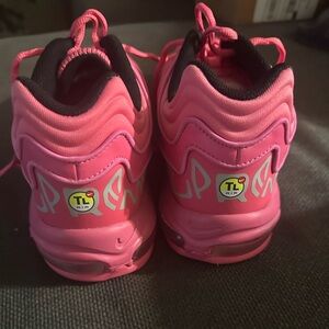 Nike TL pink